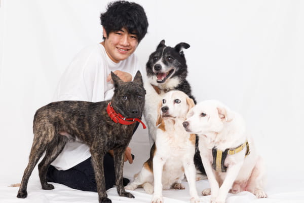 お店に通うだけで犬博士に!?コラム配信&店頭配布
